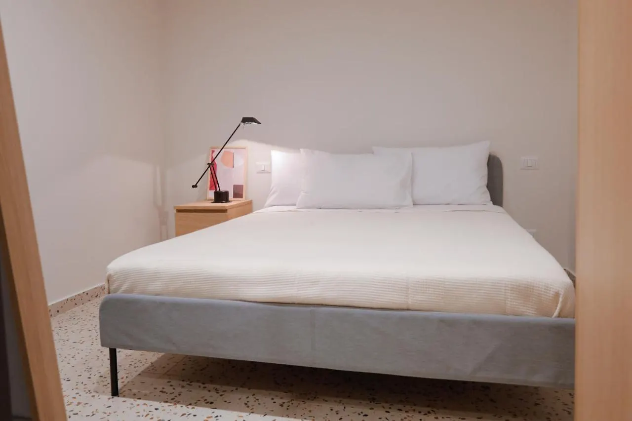 Retrophilia Home Naples Bed & Breakfast